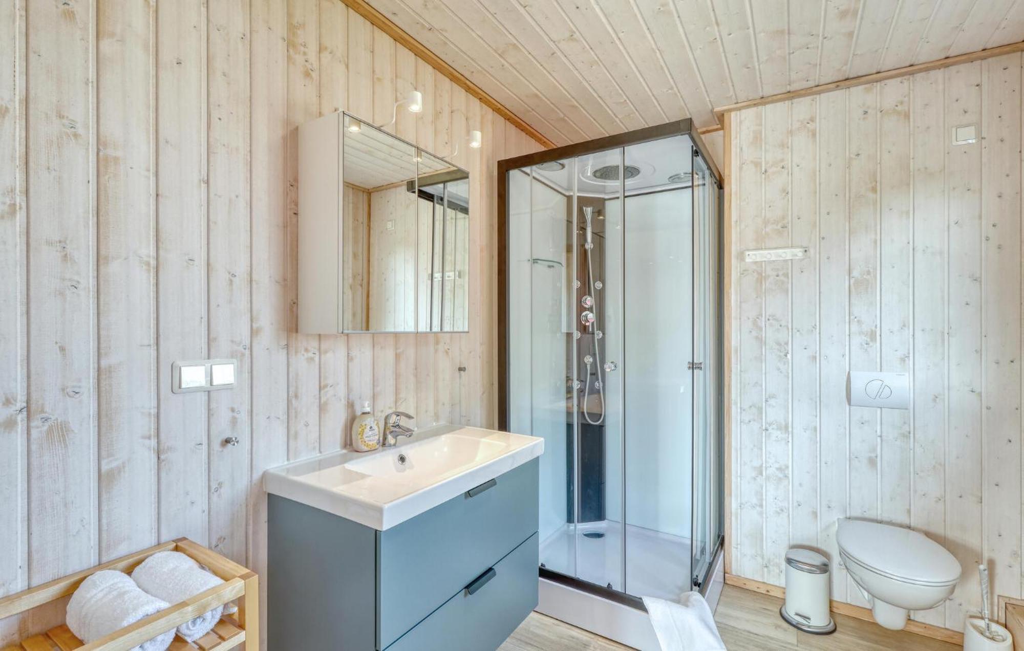 2 Bedroom Stunning Home In Zerpenschleuse Exterior photo