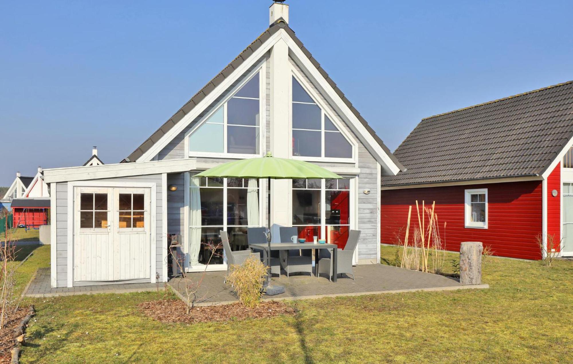2 Bedroom Stunning Home In Zerpenschleuse Exterior photo